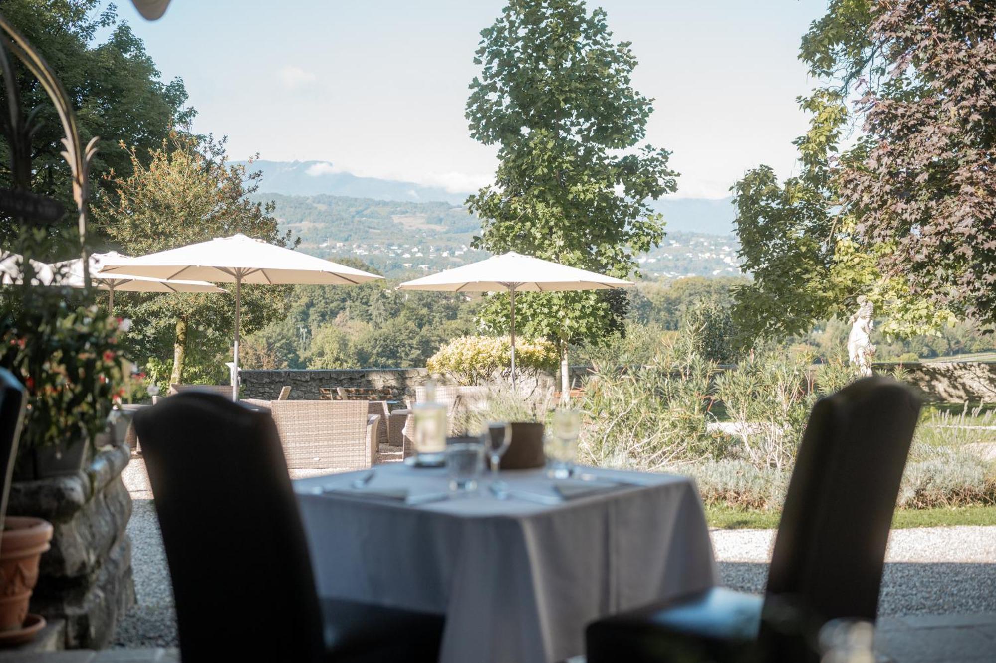 Chateau Des Comtes De Challes المظهر الخارجي الصورة
