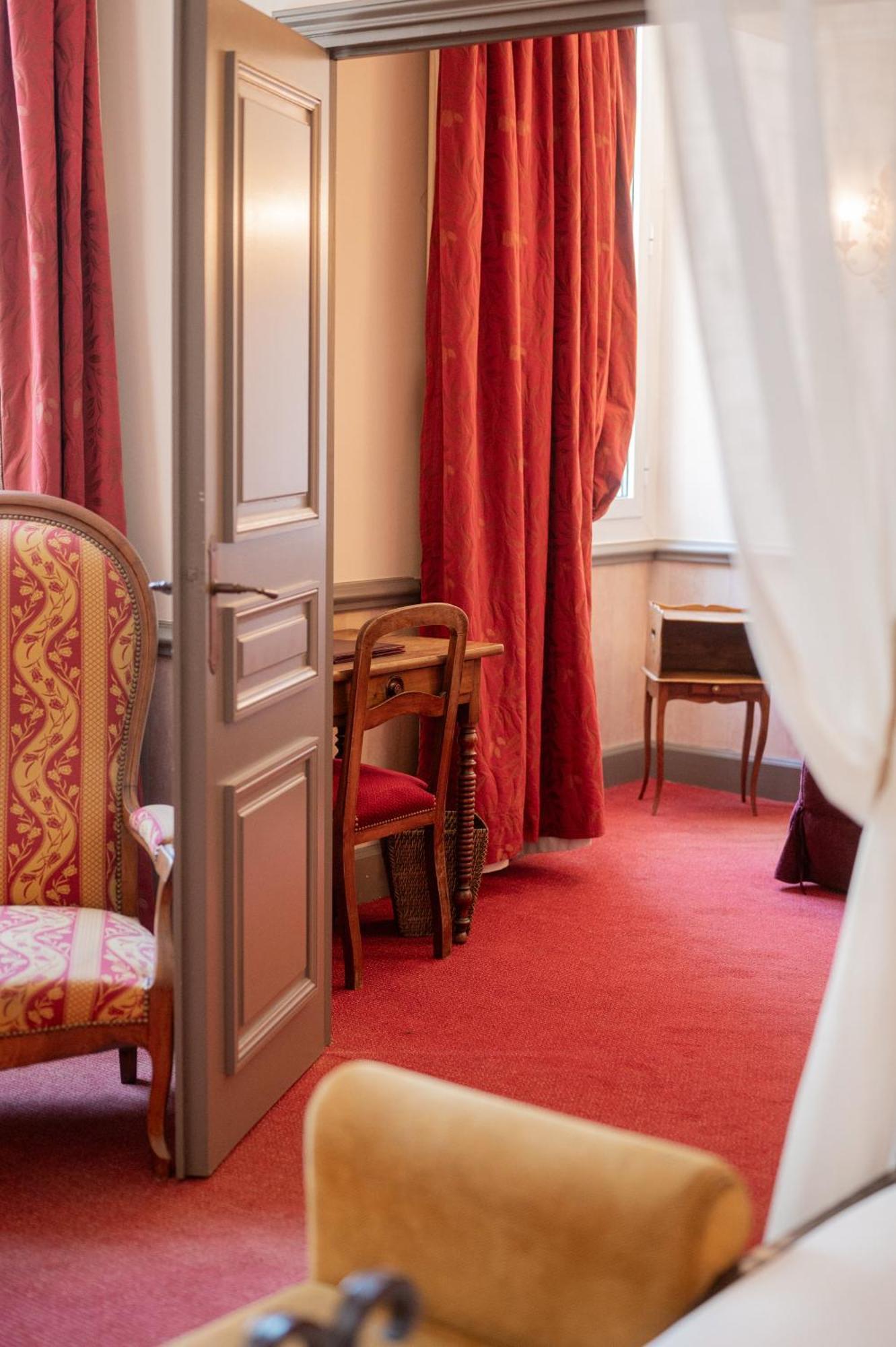 Chateau Des Comtes De Challes المظهر الخارجي الصورة