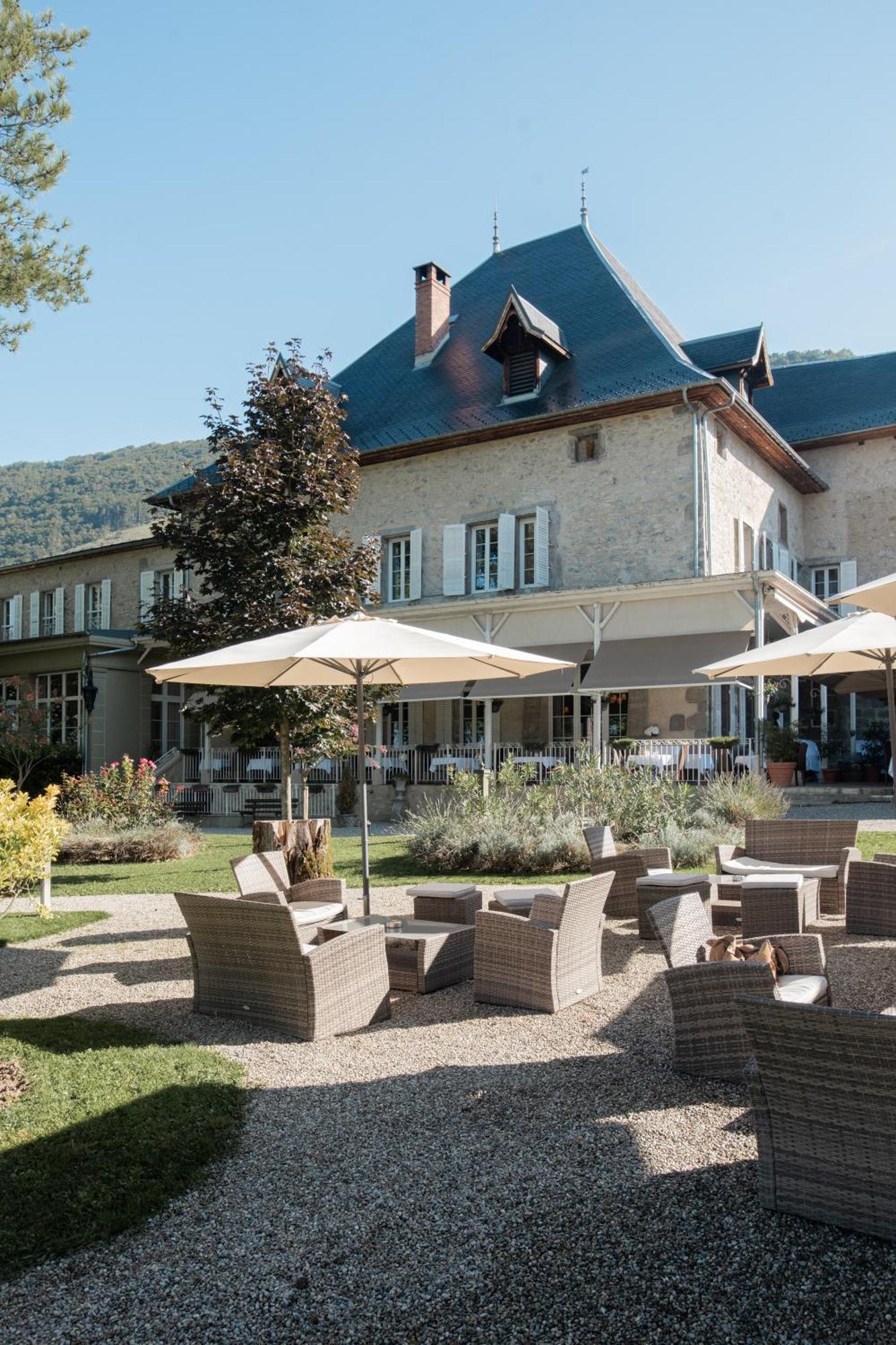 Chateau Des Comtes De Challes المظهر الخارجي الصورة
