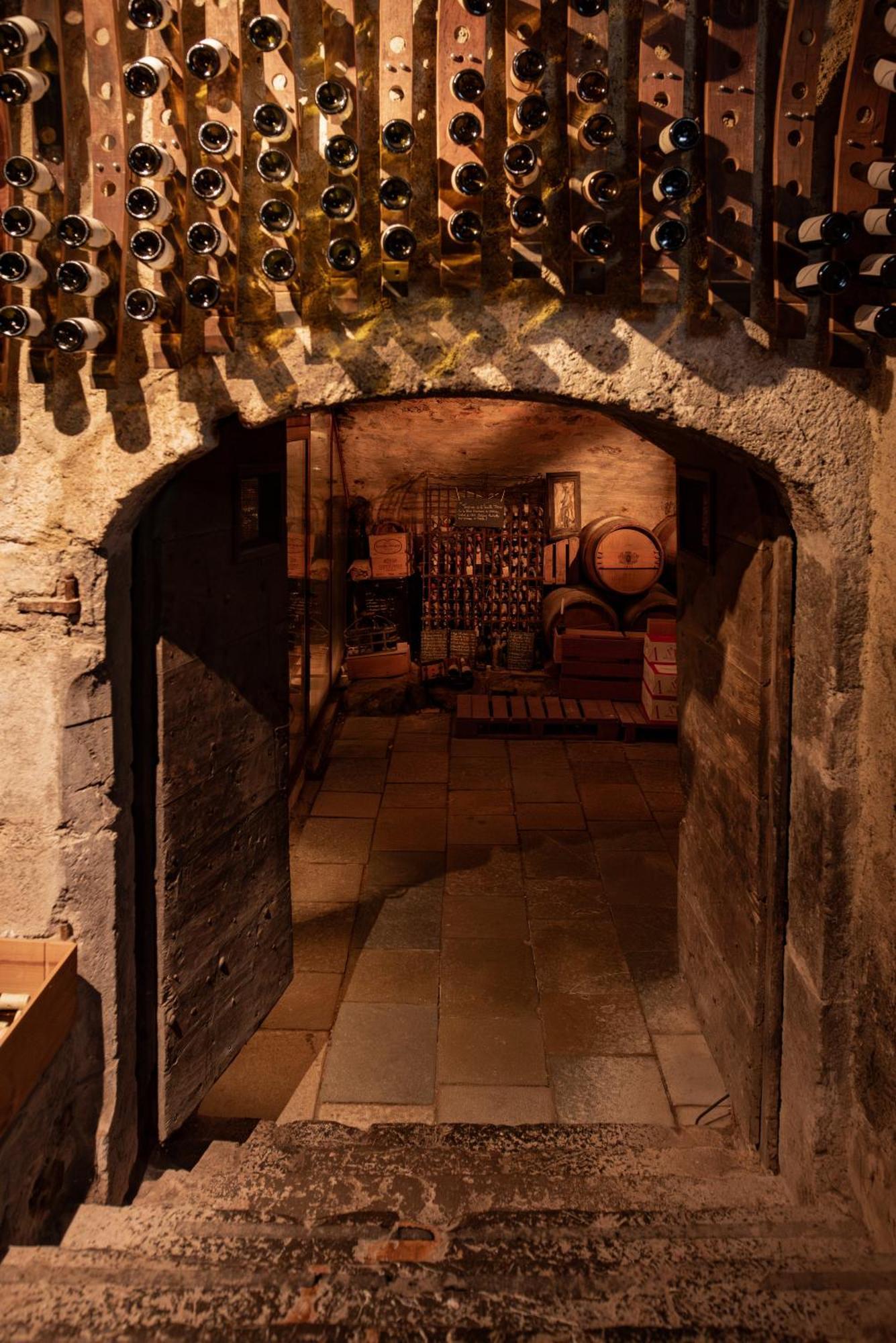 Chateau Des Comtes De Challes المظهر الخارجي الصورة